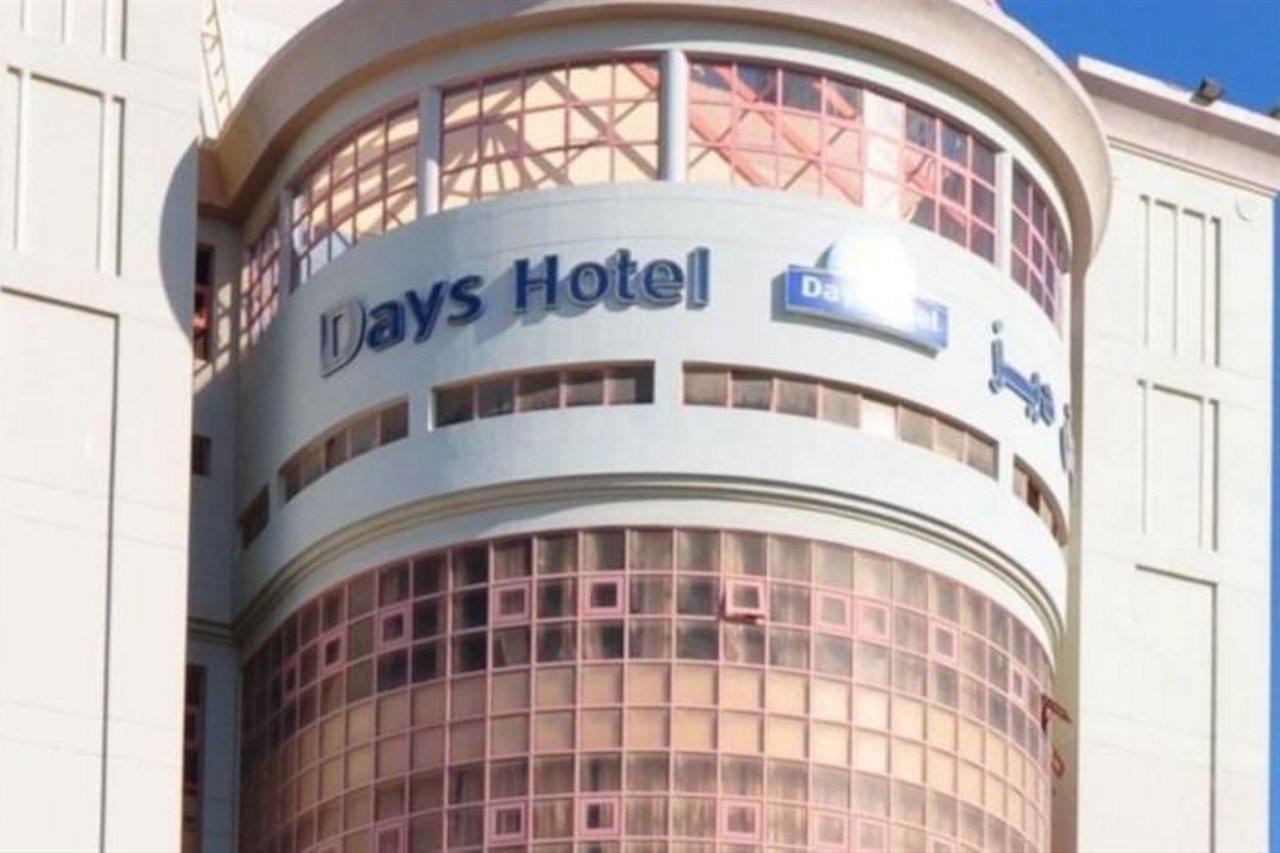 Happy Days Hotel Manáma Exteriér fotografie